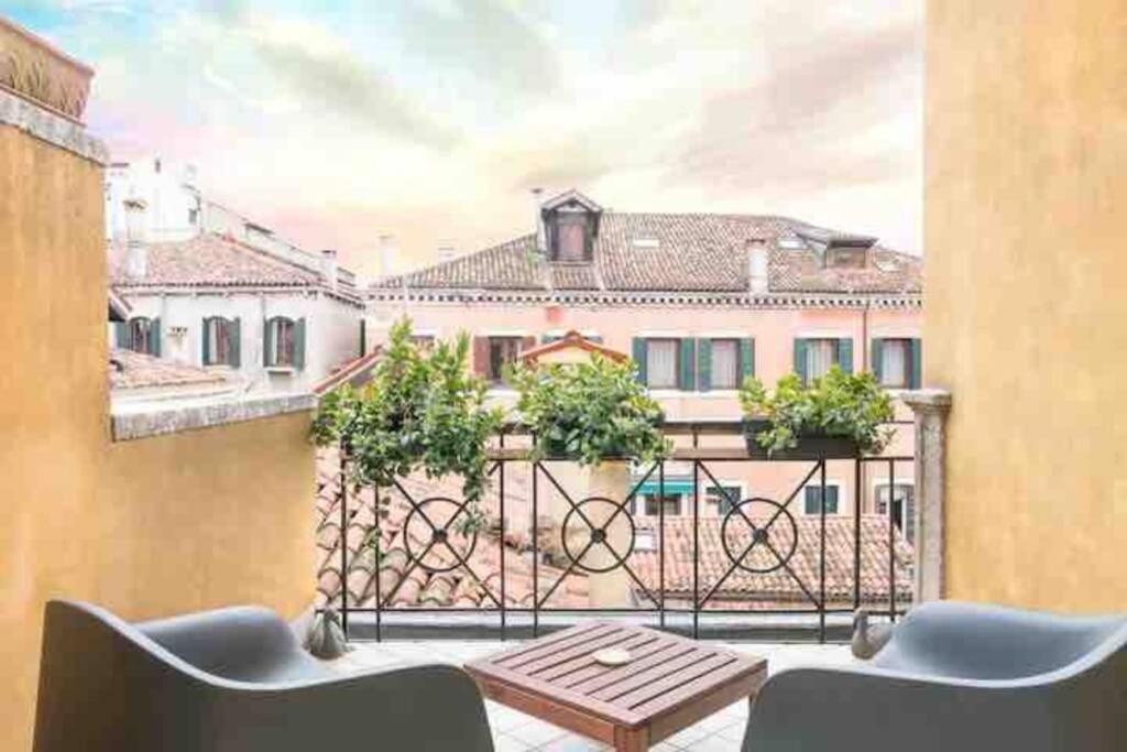 Ca' Pesaro Rooftop Terrace Apartment. ヴェネツィア エクステリア 写真